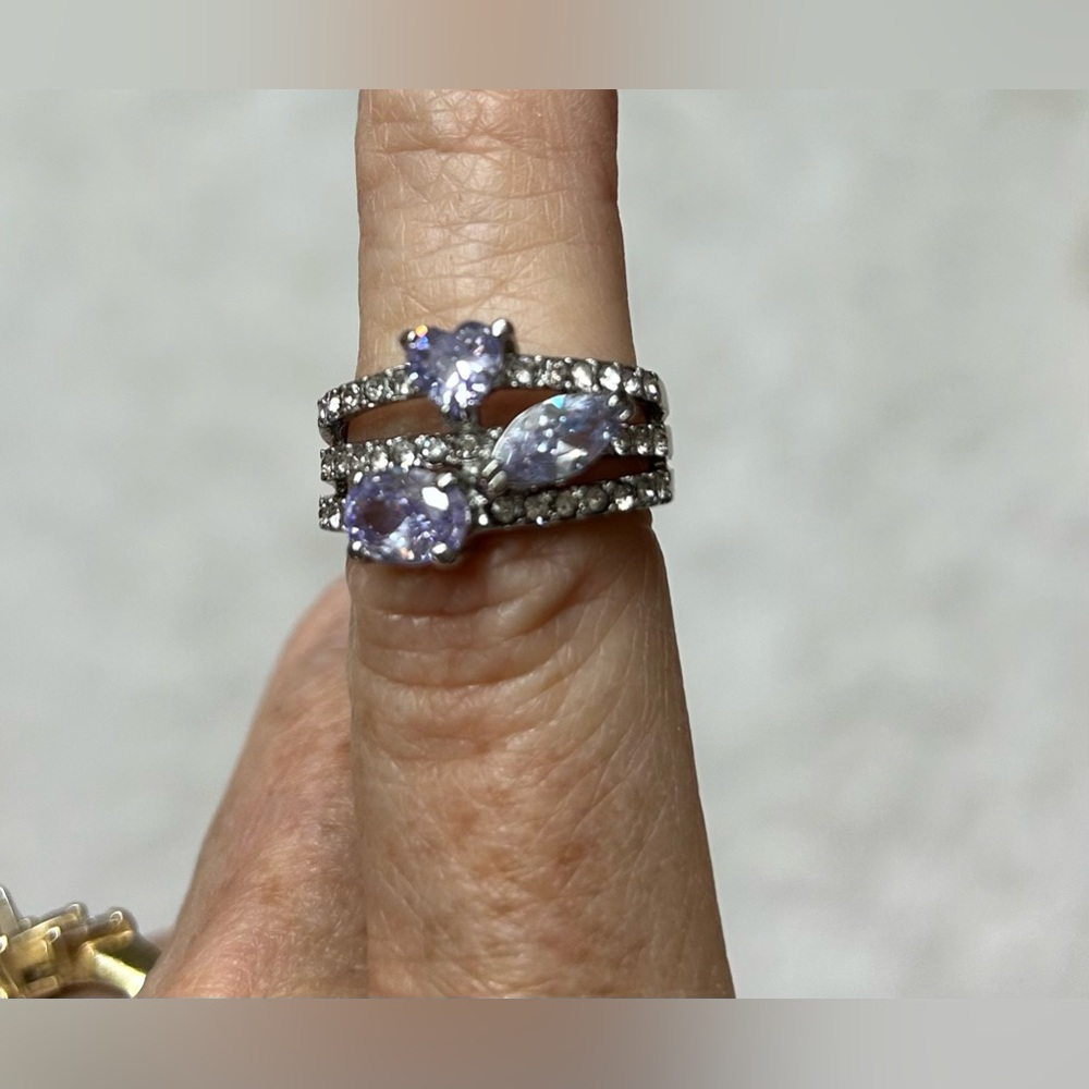 NEW in Box Tanzanite Cubic Zirconia Ring Size 6 - Picture 3 of 3